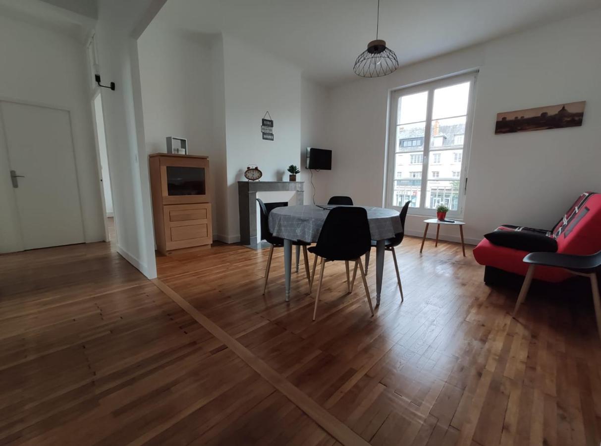 Appartement 1-6 Pers Situe Entre Les Ponts 쏘뮤흐 외부 사진